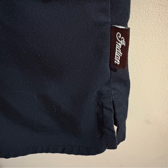 Indian Motorcycle Black & Red Short Sleeve Button-Up Shirt Women’s Size XL - Picture 5 of 8